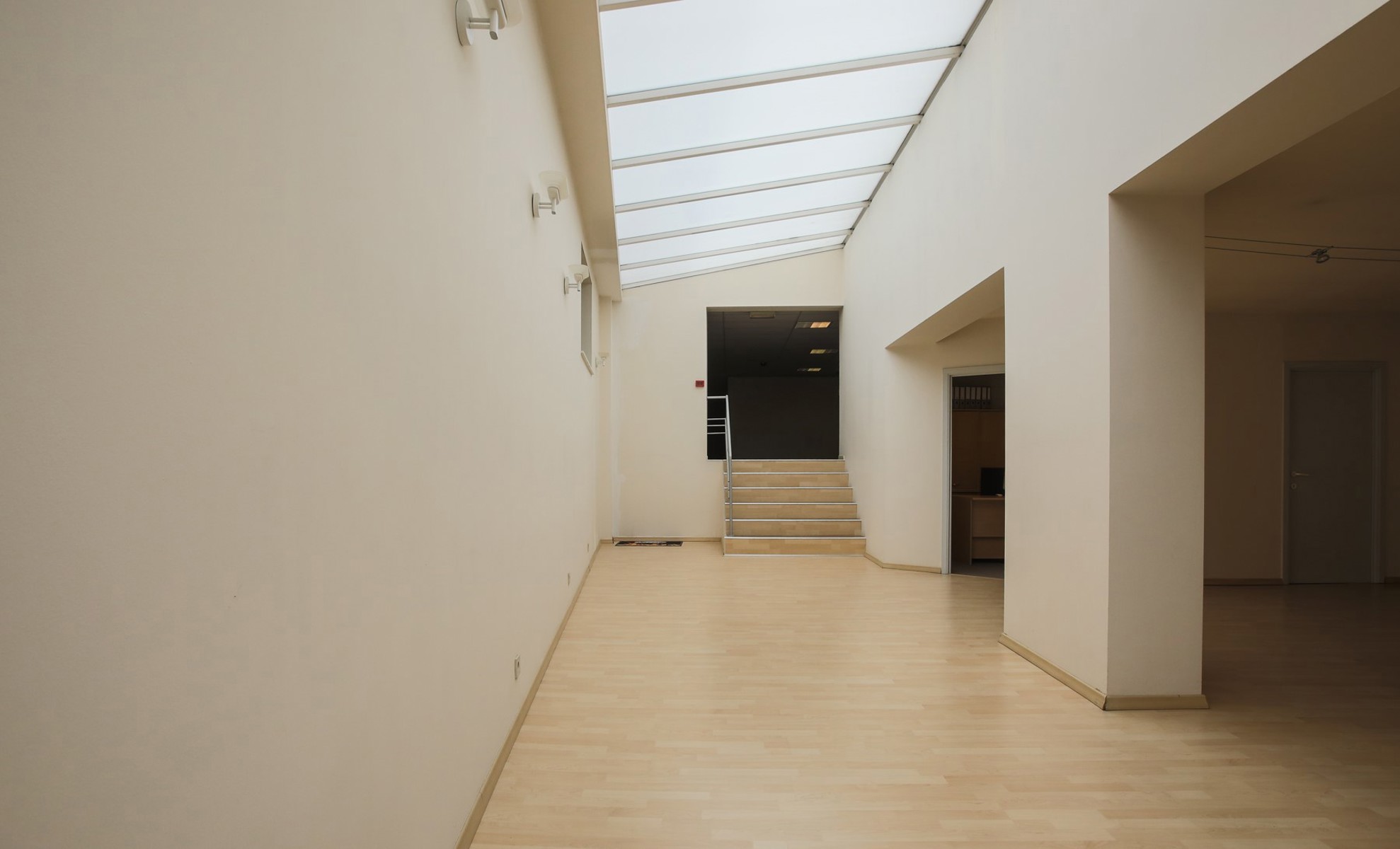 Commercial à louer à Maasmechelen - photo 4