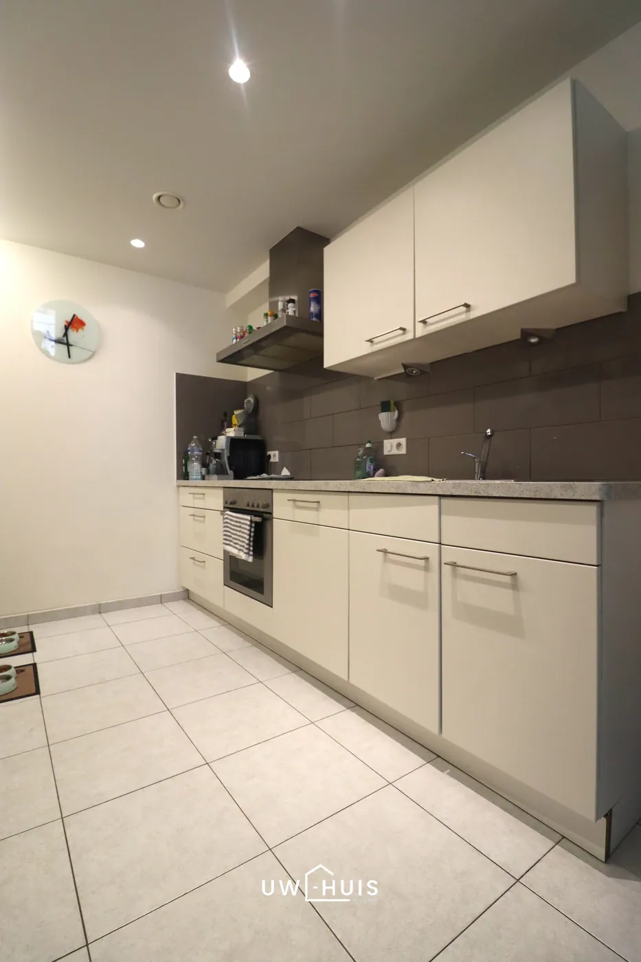 Prachtig gelijkvloers appartement met twee slaapkamers, tuin (incl. overdekt terras) én garage - foto 5