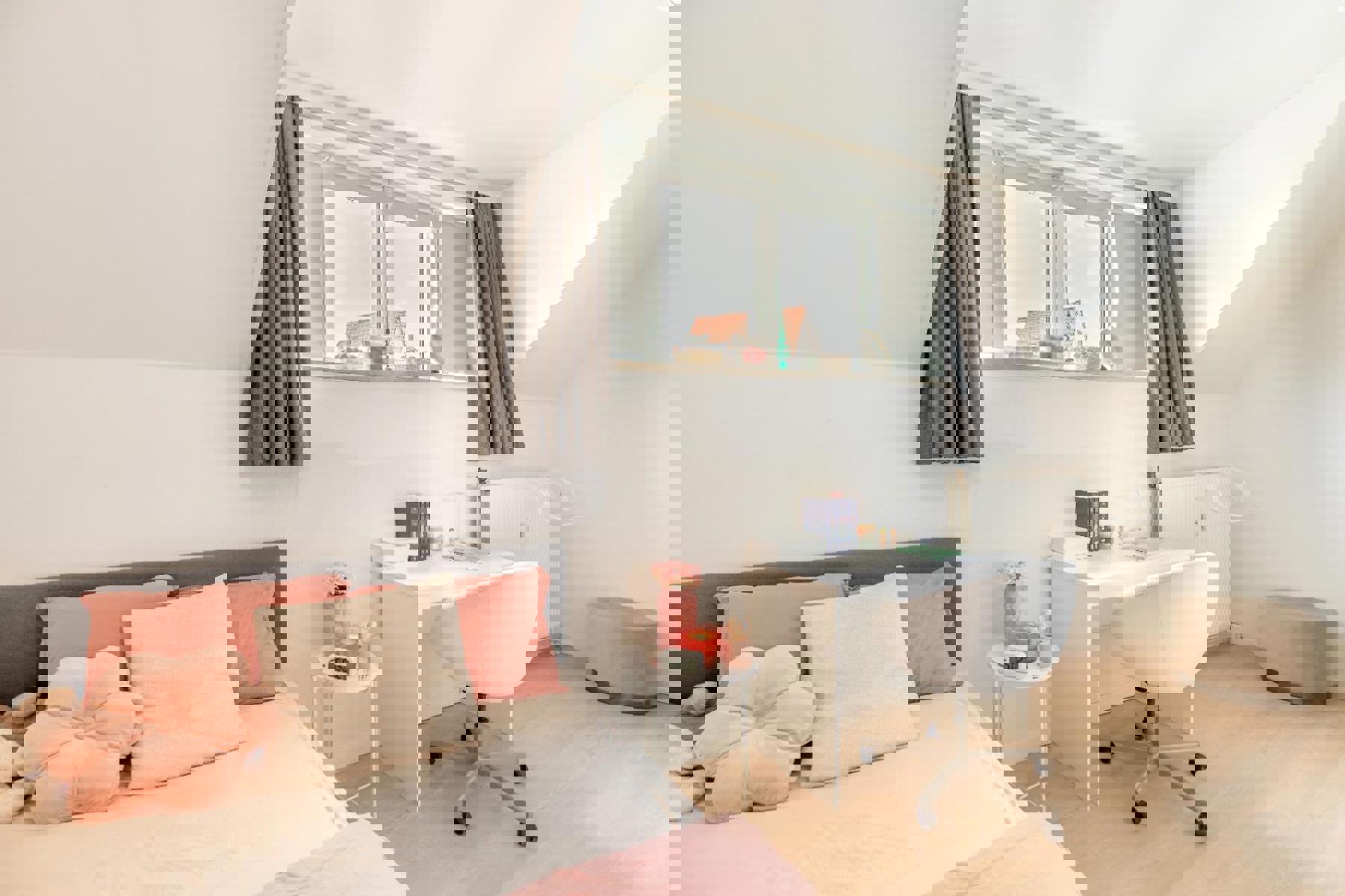 Gezellige en ruime studentenkamer met eigen sanitair - foto 2