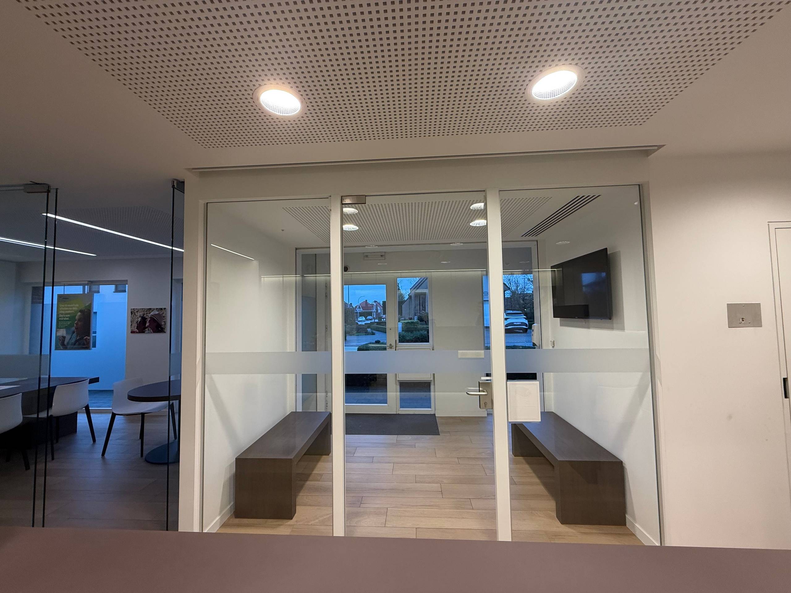 Instapklare en energiezuinige kantoorruimte (95 m²) op toplocatie in Veldegem - foto 5
