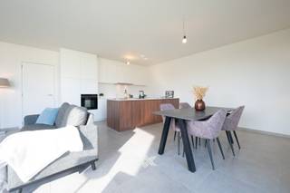 Dit gelijkvloers drieslaapkamerappartement is gelegen in residentie Rubano, een kwalitatief en stijlvol woonproject  op een aantrekkelijke...