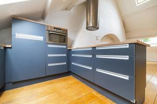 1000 BRUSSEL (rue de la Paille 30) - Ideaal gelegen in een klein straatje op 100 meter van de Zavelplaats, op de 3e verdieping van een gebouw...