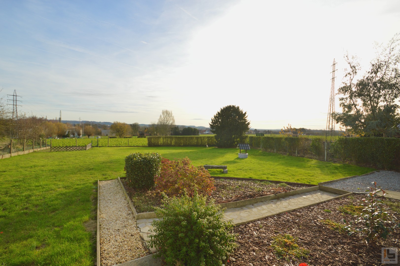 Zeer goed onderhouden woning met tuin en fraai vergezicht. - photo 5