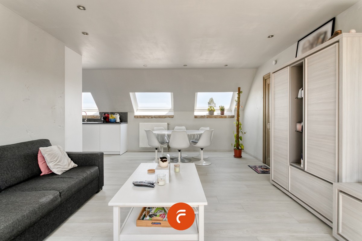 Comfortabel dakappartement met 2 slaapkamers - foto 4