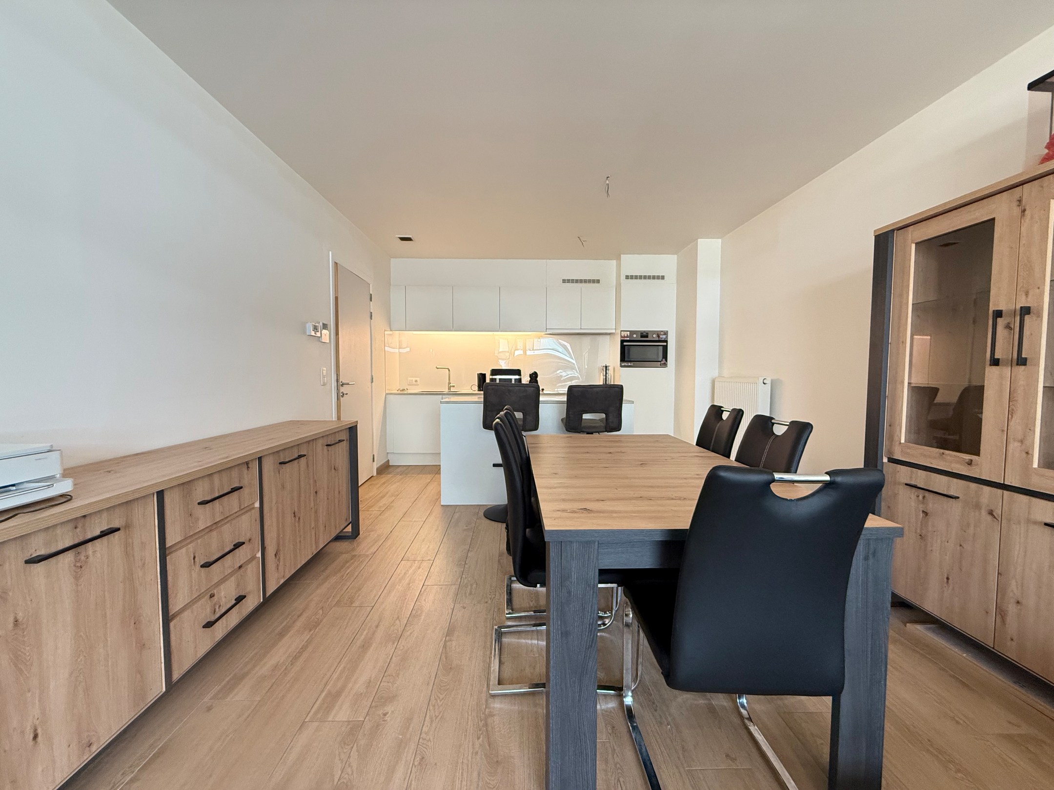 Één-slaapkamerappartement met autostaanplaats in Aalter. - foto 3