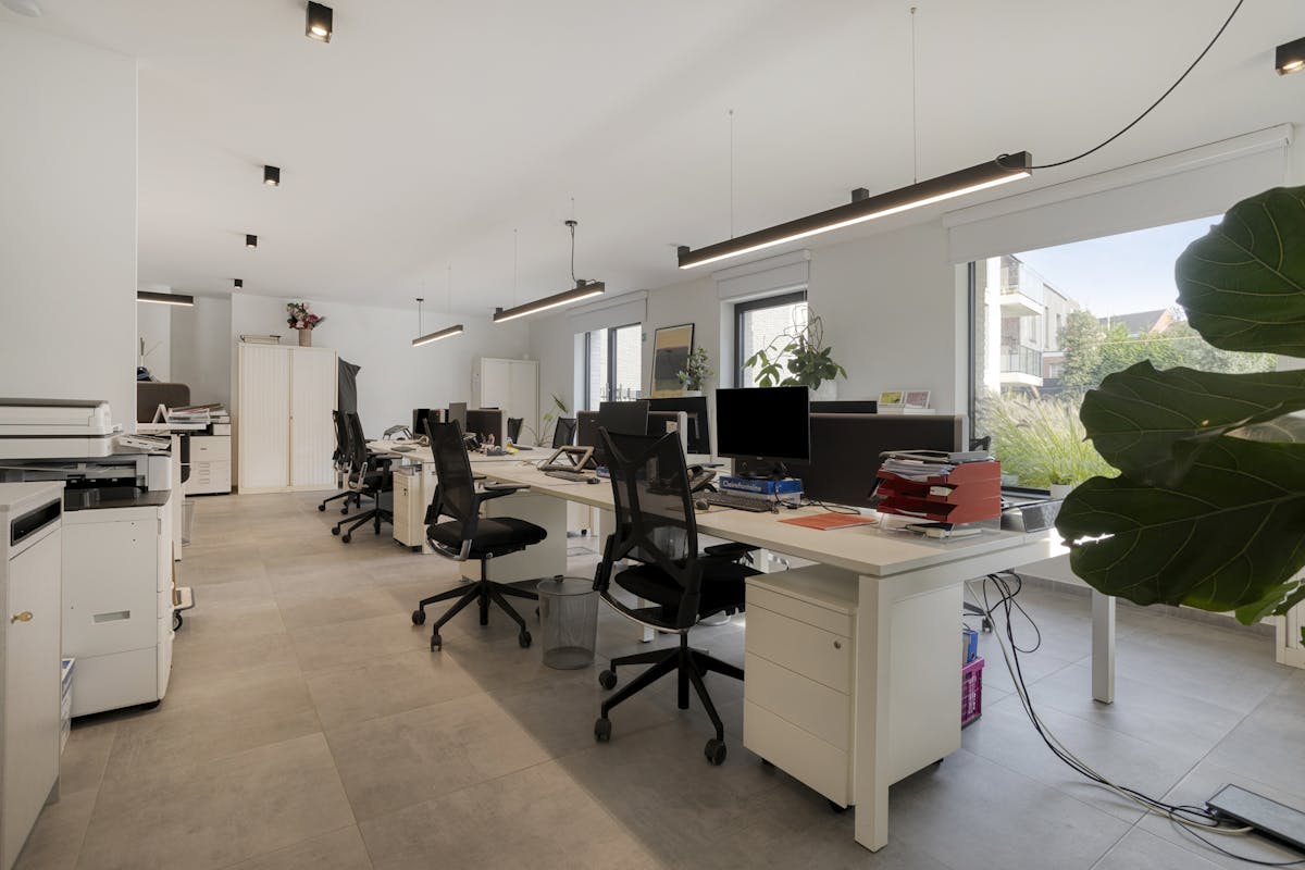 Instapklare kantoorruimte te koop in Rumbeke - foto 4