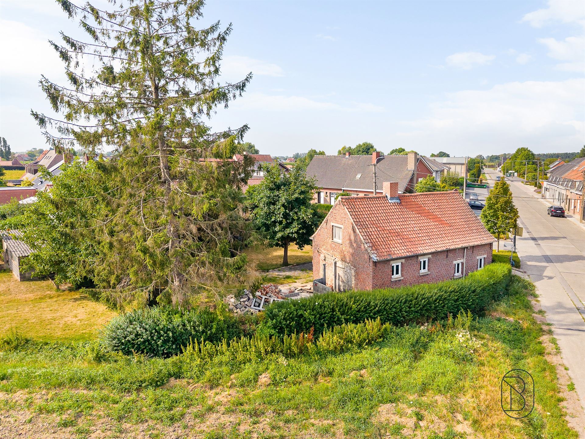 Eigendom met renovatiepotentieel op ca. 1.250 m² - foto 5