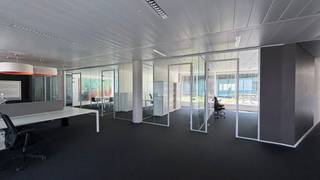 À Kolonel Begaultlaan 1C, 3012 Leuven, découvrez des espaces de bureaux avec archives à louer, disponibles en deux formules : 500 m² ou 1000 m².Le...