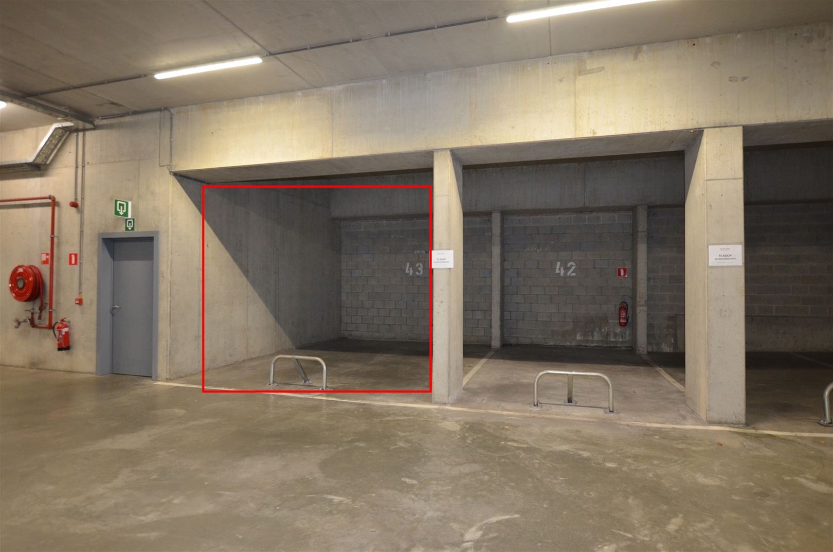 Ondergrondse autostaanplaats op goed bereikbare locatie - foto 2