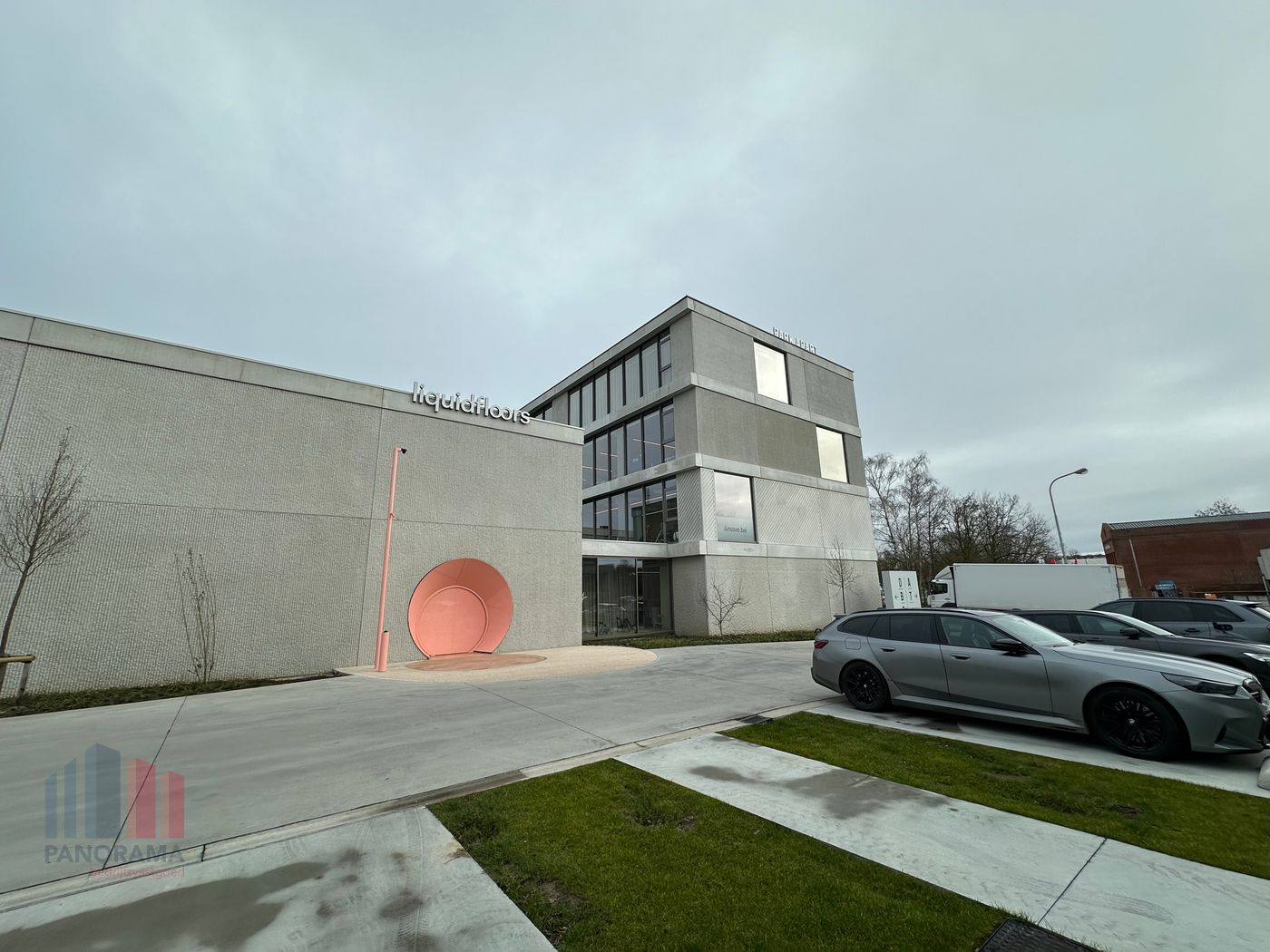 142 m² nieuwbouw kantoor te koop - photo 2
