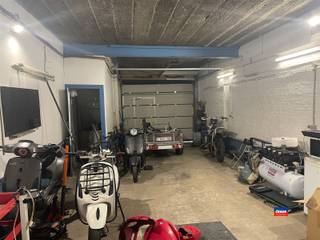 HOBOKEN | MAGAZIJN, ATELIER, WERKPLAATS OF STOCKAGERUIMTE OP EEN TOTALE GRONDOPPERVLAKTE VAN 67m² | EPC B | Multifuctionele ruimte met sanitair...