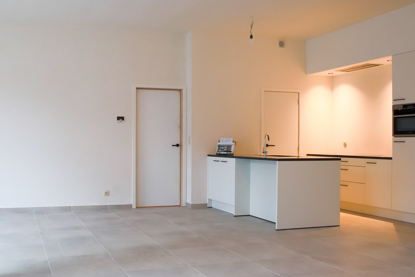 Volledig afgewerkt appartement met 2 slaapkamers en terras - foto 4