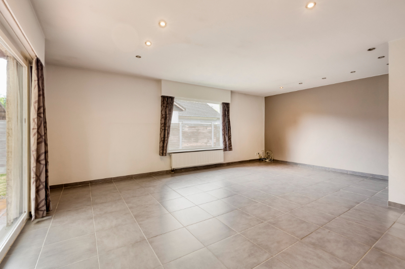 Laagbouwwoning met 3 slaapkamers, garage en tuin - photo 5