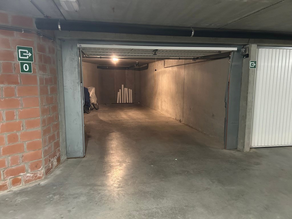 Afgesloten gelijkvloerse garagebox - foto 4