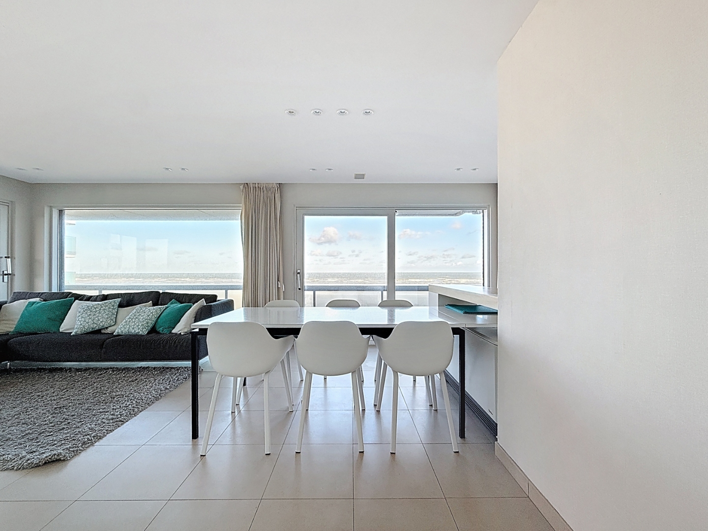 Ruim hoekappartement met zicht op zee - foto 2