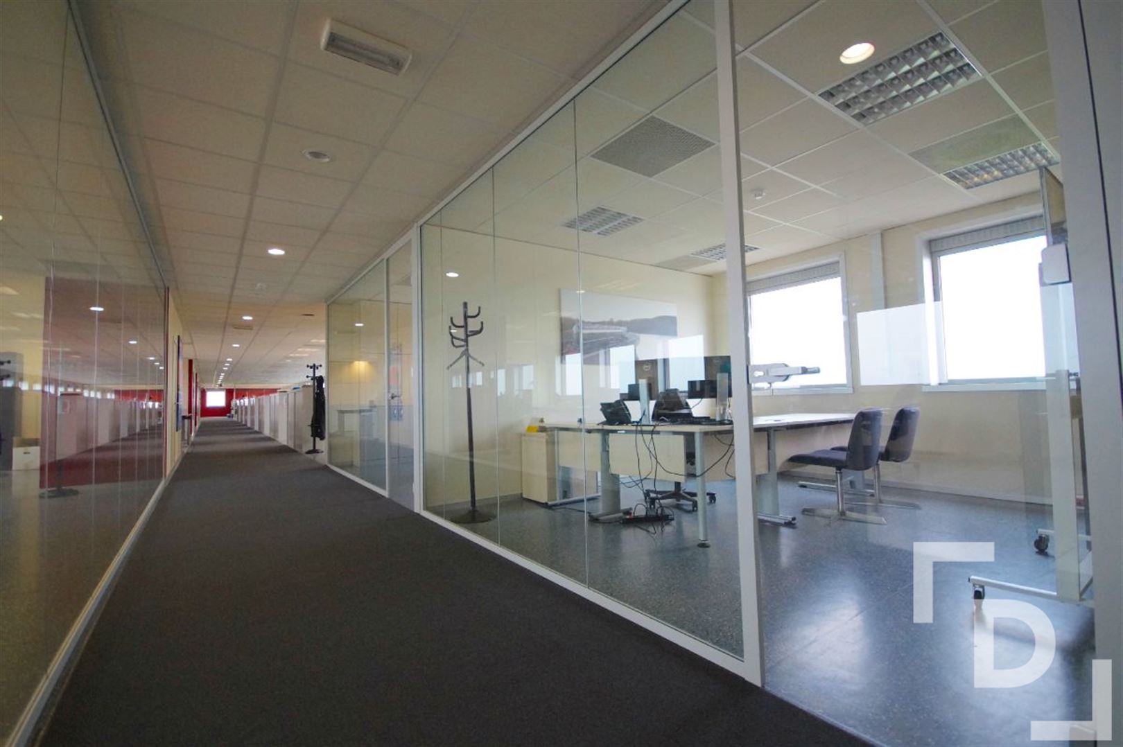 Commercial for rent in Ypres - photo 3