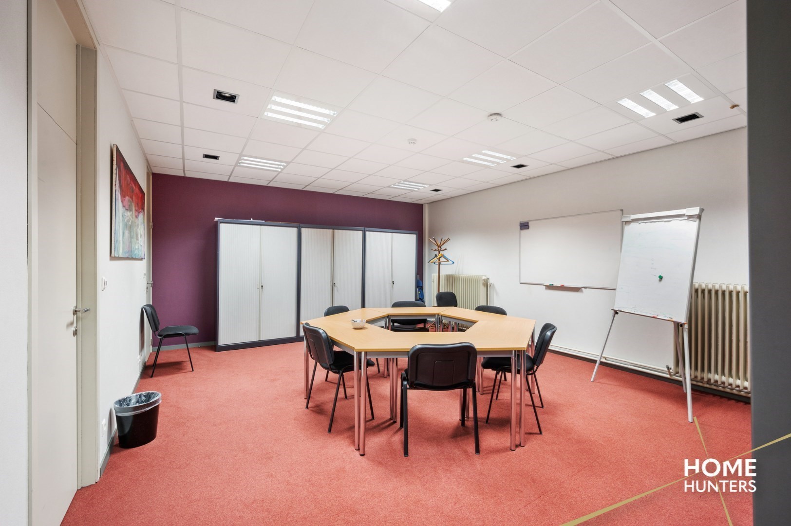 Kantoorgebouw met 2 grote garages in het hartje van Ieper - foto 5