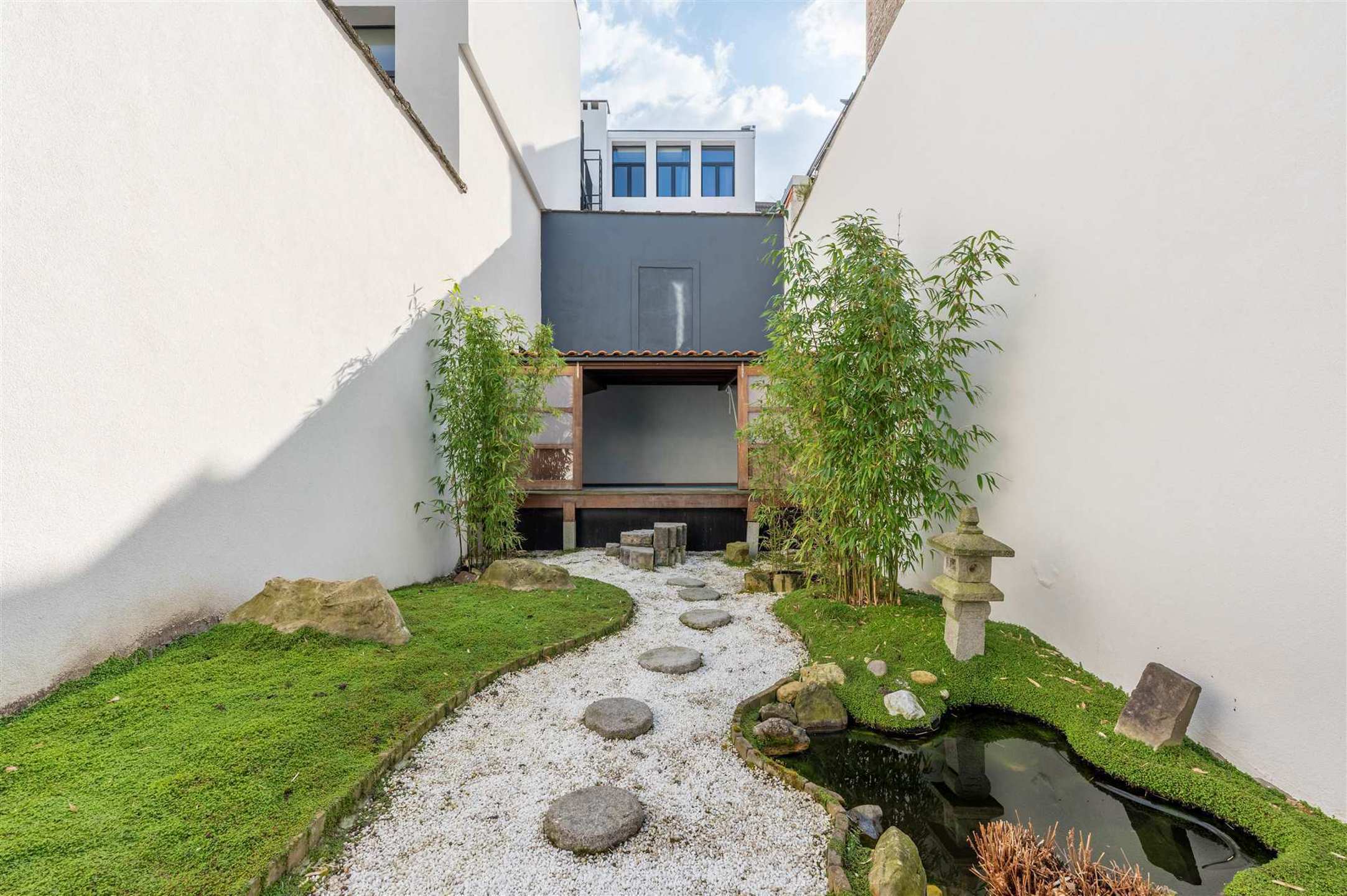 Herenhuis met zuidgerichte tuin en terras in het historisch centrum - foto 3