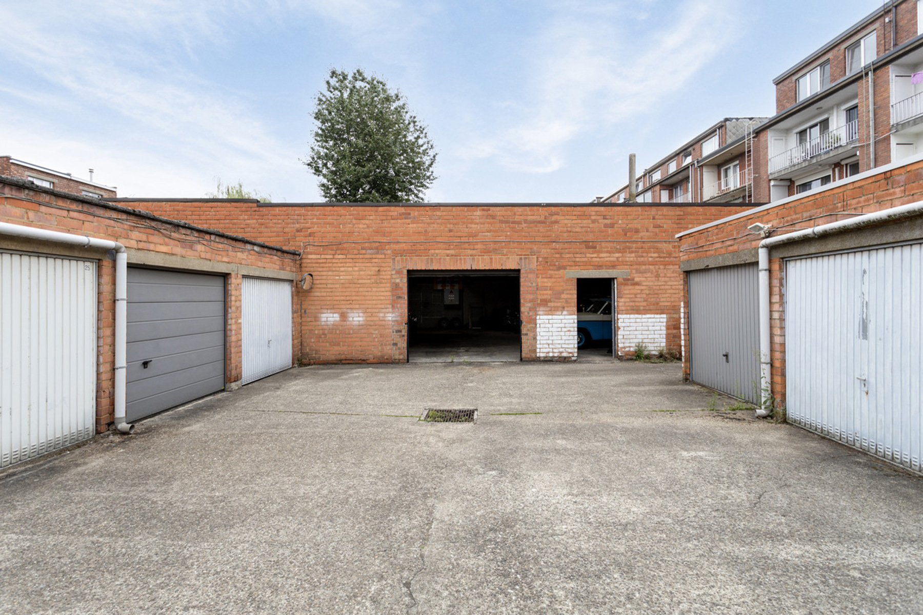 Gigantisch magazijn met private doorgang  - foto 4