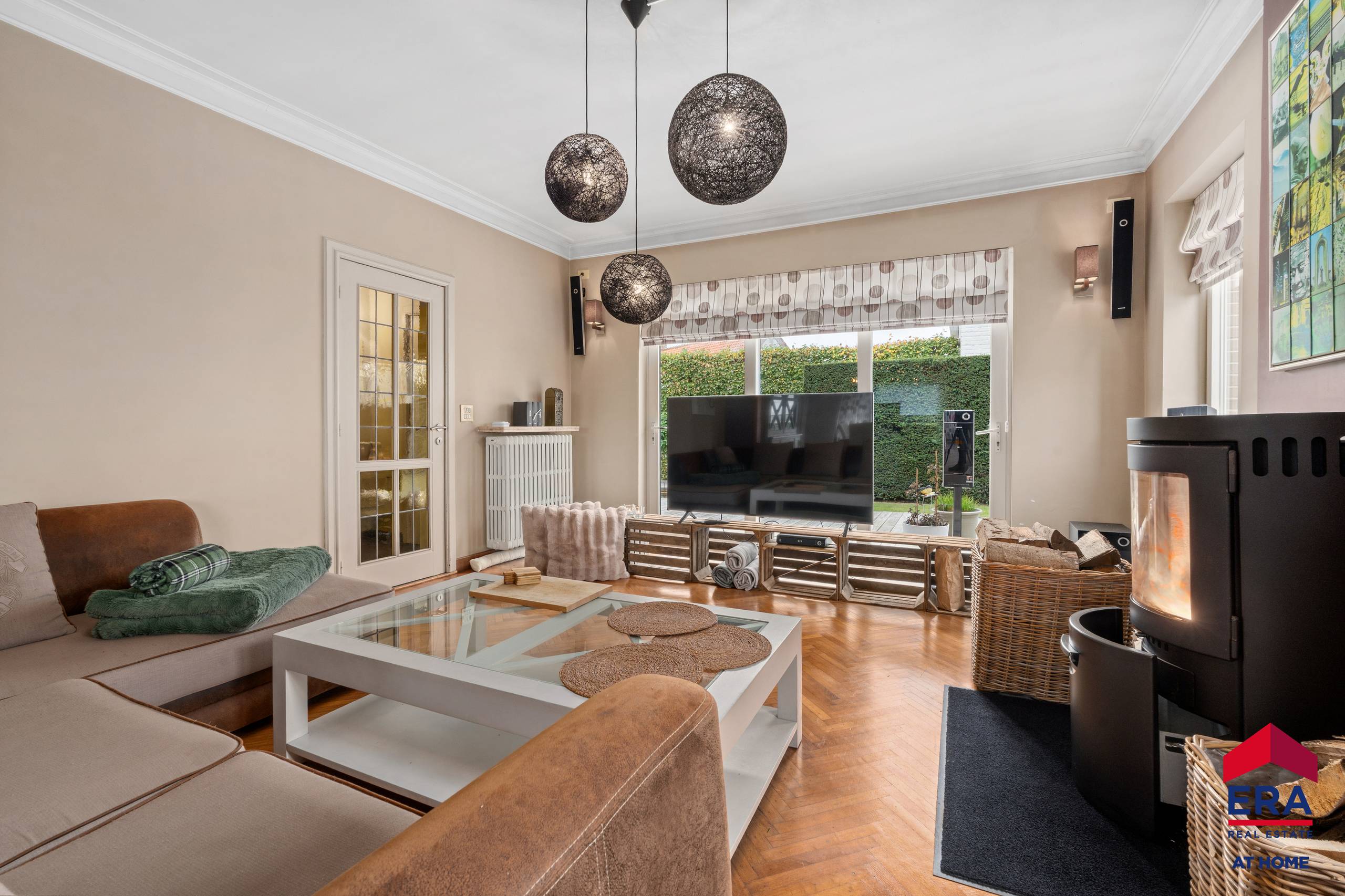 Karaktervolle villa met berging ingericht als loft te koop - foto 4