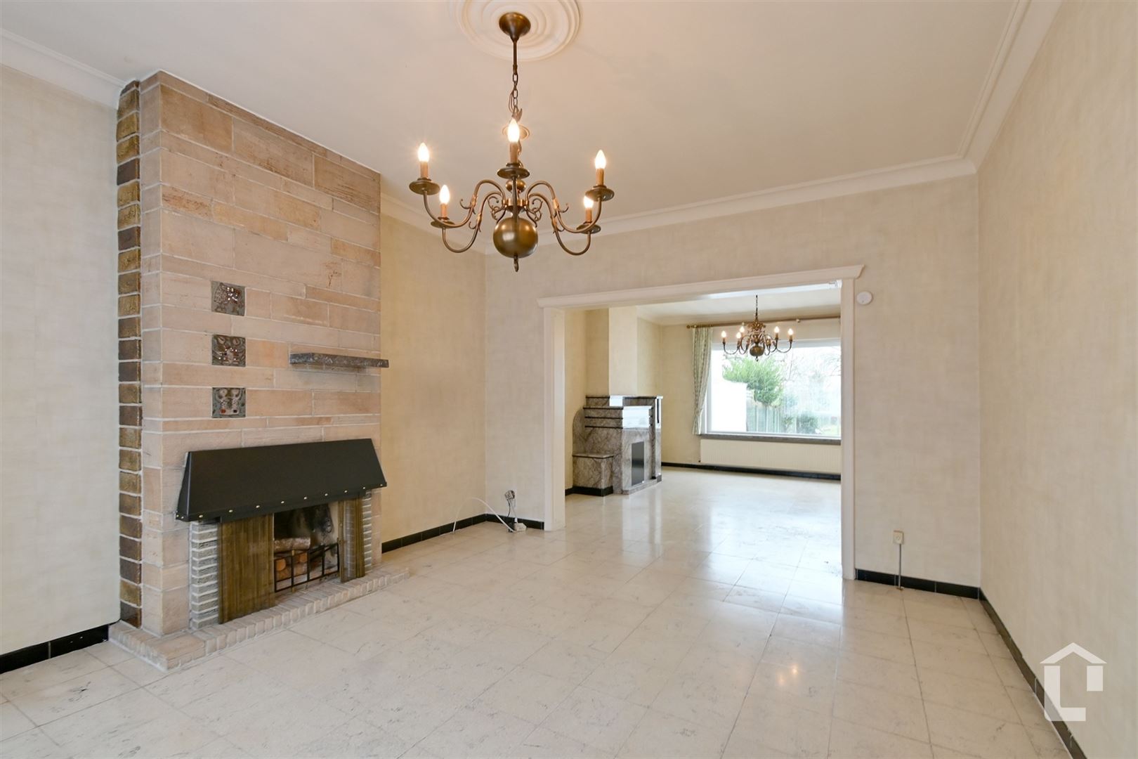 Te renoveren woning met veel potentieel nabij Zottegem - foto 5