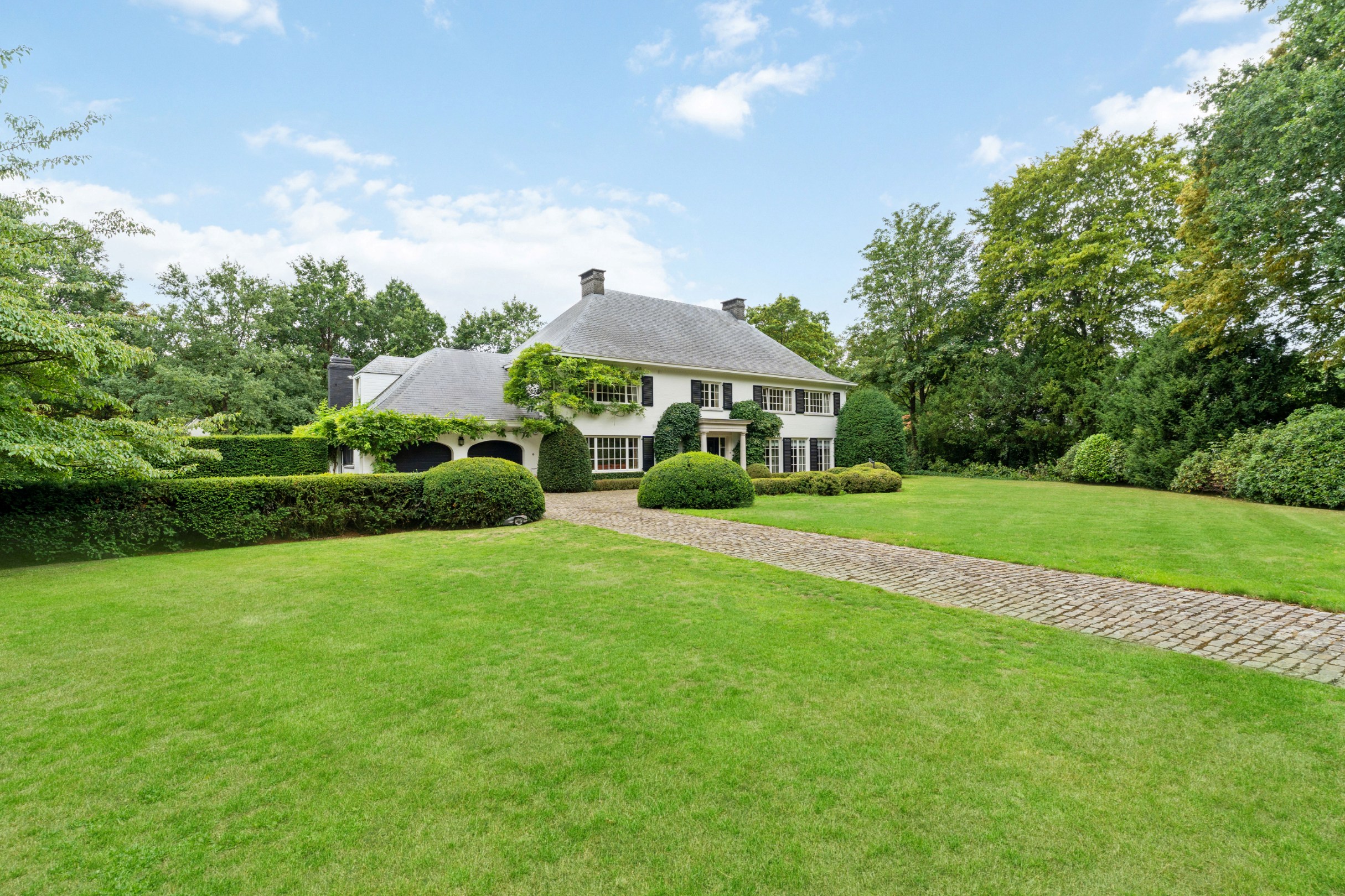 Exclusieve villa met zwembad in centrum Brasschaat - foto 1