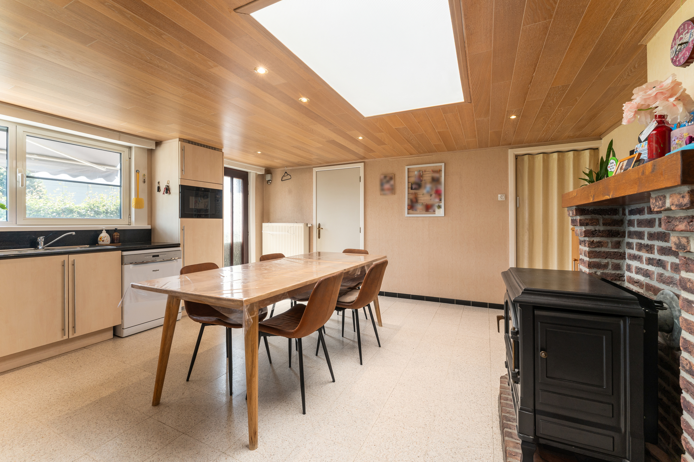 Ruime halfopen woning met 3 slaapkamers te koop in Deerlijk - foto 5