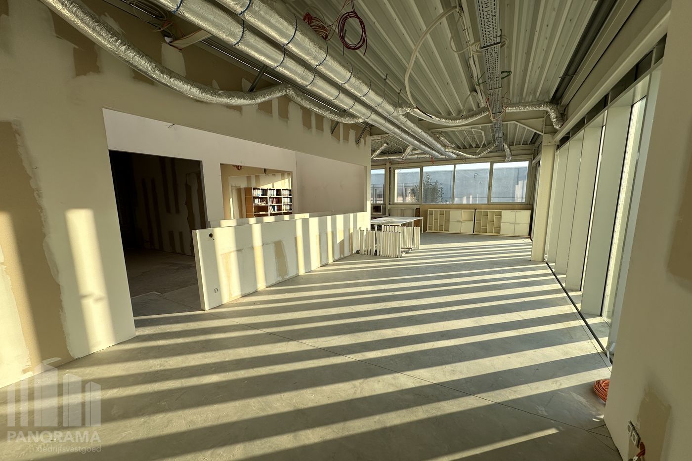 Bâtiment industriel polyvalent de 658 m² bénéficiant d'un emplacement stratégique à proximité de Bruxelles - photo 5