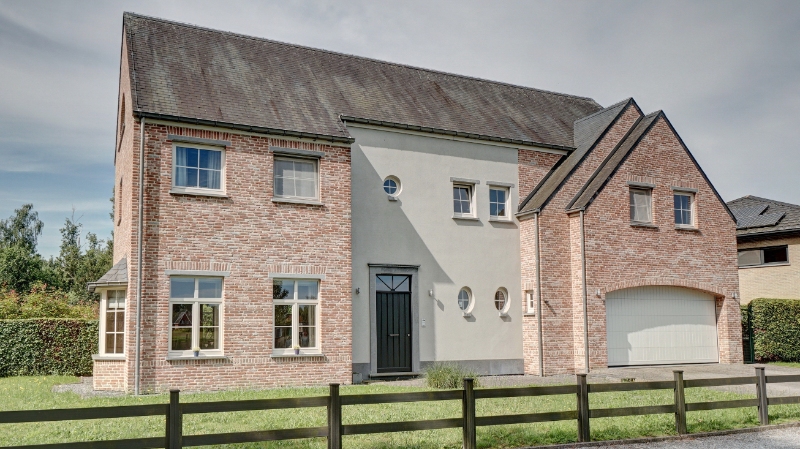 Ruime villa van 435m² in pastorale stijl op 9 are 64 ca - foto 1