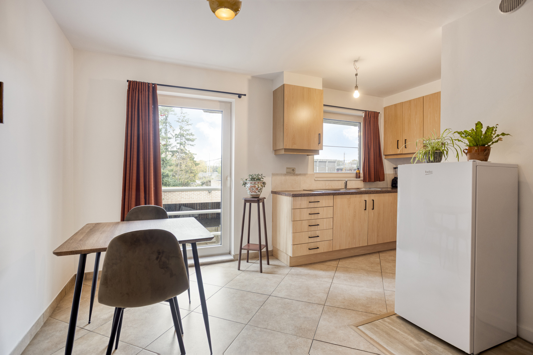 Ruim app. (147m²) met o.a. 2 slpk, terras en autostaanplaats - foto 4