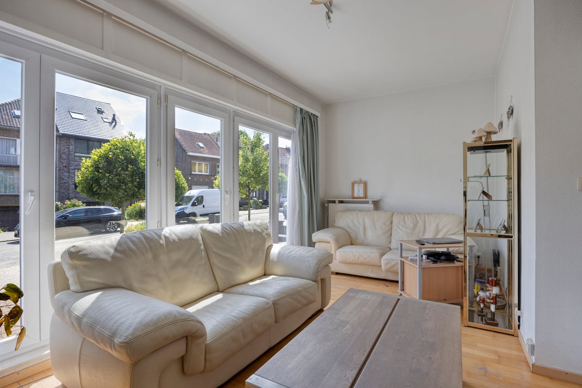 House for sale in Strombeek-Bever with garden and garage - photo 4