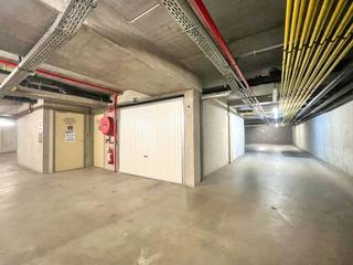Afgesloten garagebox vlakbij de Oude Vismijn en de Tijdokstraat te Zeebrugge, met de toegangspoort via de Vissersstraat. Deze gemakkelijk in te...