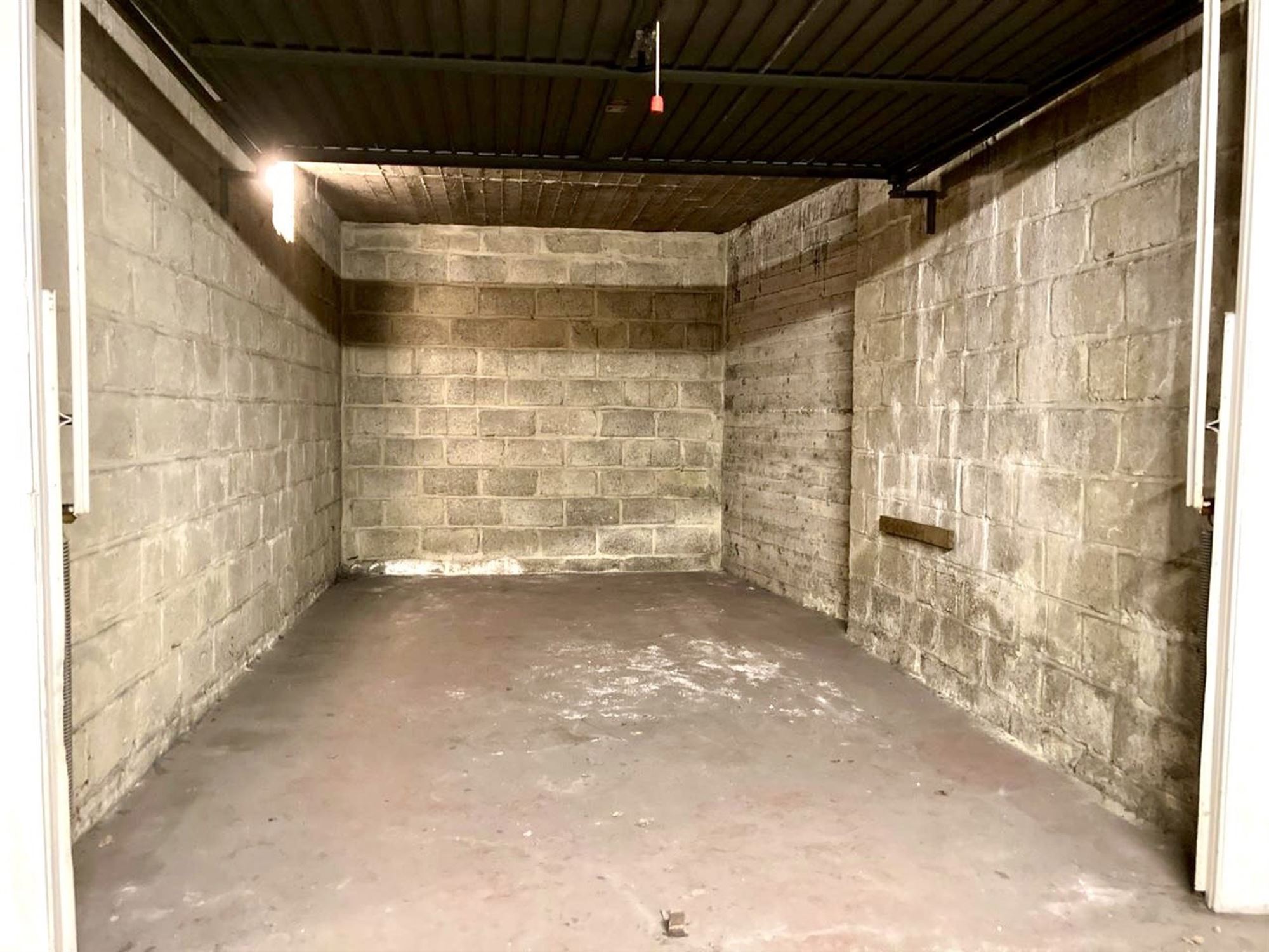 Garage box dans la résidence Binnenhof ! - photo 3