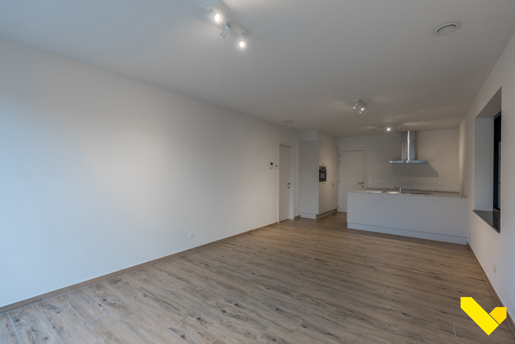 Recent gelijkvloers appartement met gezellige tuin en garage - foto 3