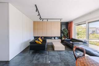 Op zoek naar een ideale gezinswoning te koop in Sint-Niklaas? Lees dan zeker verder! Deze woning beschikt over maar liefst vijf slaapkamers,...