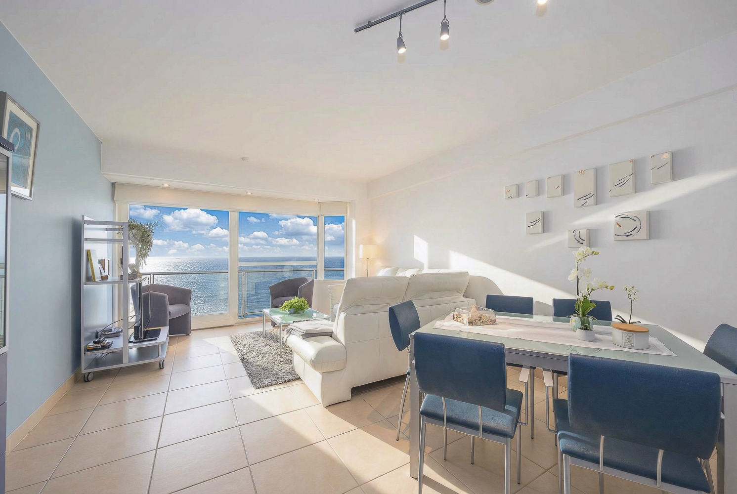 Luxe appartement op de zeedijk met panoramisch zeezicht en zuidgericht terras - foto 4