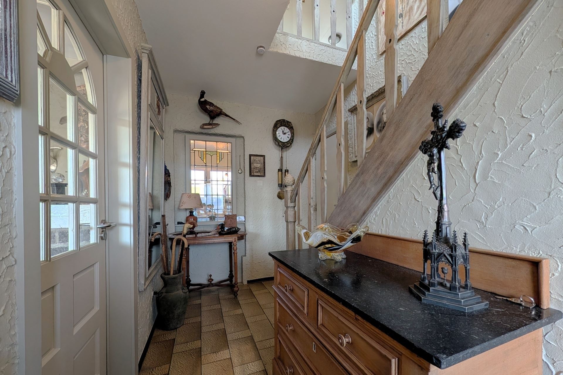 Instapklare woning met 4 slaapkamers in een rustige woonwijk te Lanaken - foto 4