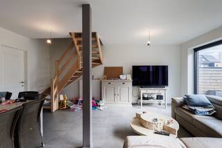 Deze nieuwbouw (BEN) woning is gelegen op een centrale, maar bovenal rustige ligging in een residentiële omgeving nabij het station van Lier...