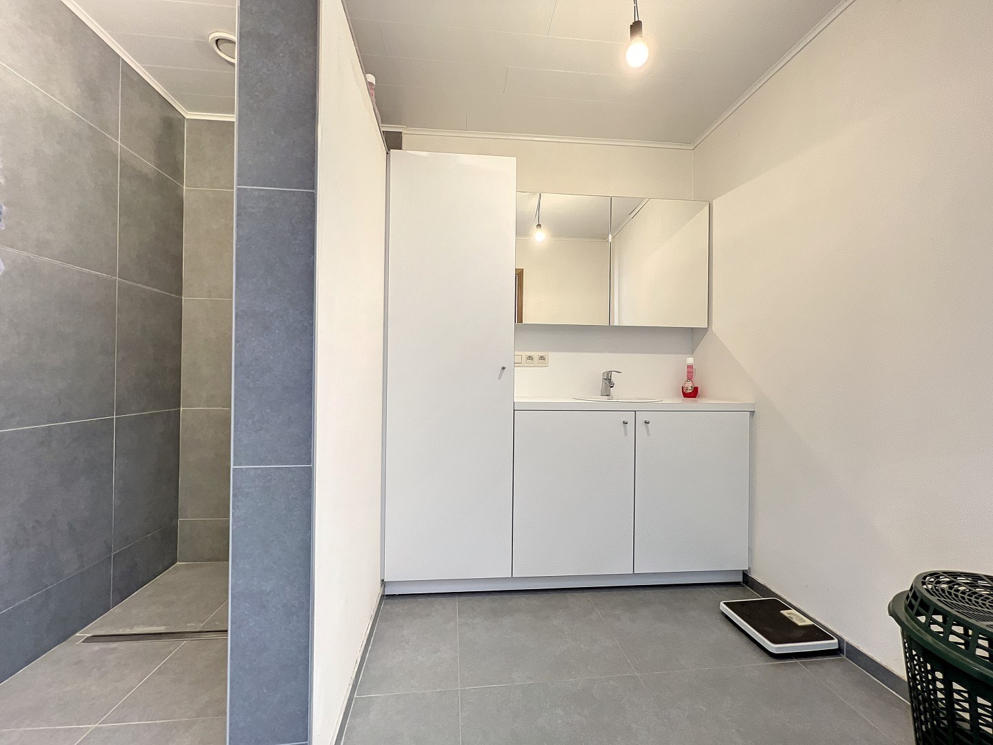 Volledig vernieuwde woning nabij centrum Staden - foto 5