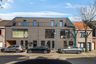 Bent u op zoek naar een instapklare woning met ruimte, comfort en een toplocatie? Dan bent u hier aan het juiste adres. Deze recente woning...