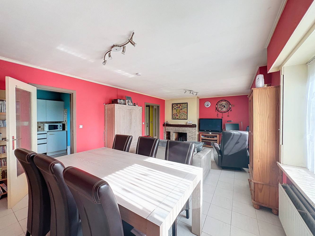 Ruim 2 slaapkamerappartement met garagebox te Maldegem - photo 1