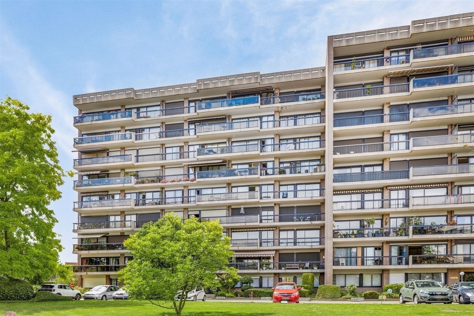 Gerenoveerd appartement met 2 slaapkamers - foto 5