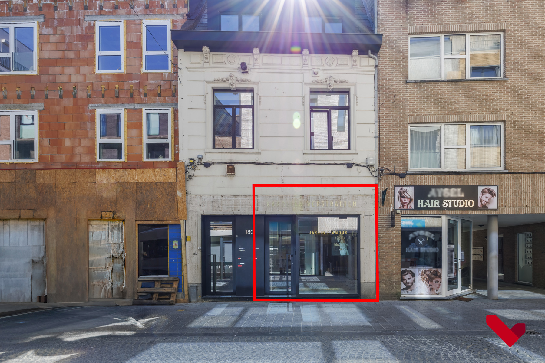 Verhuurde handelszaak gelegen op de Diestsestraat - foto 1