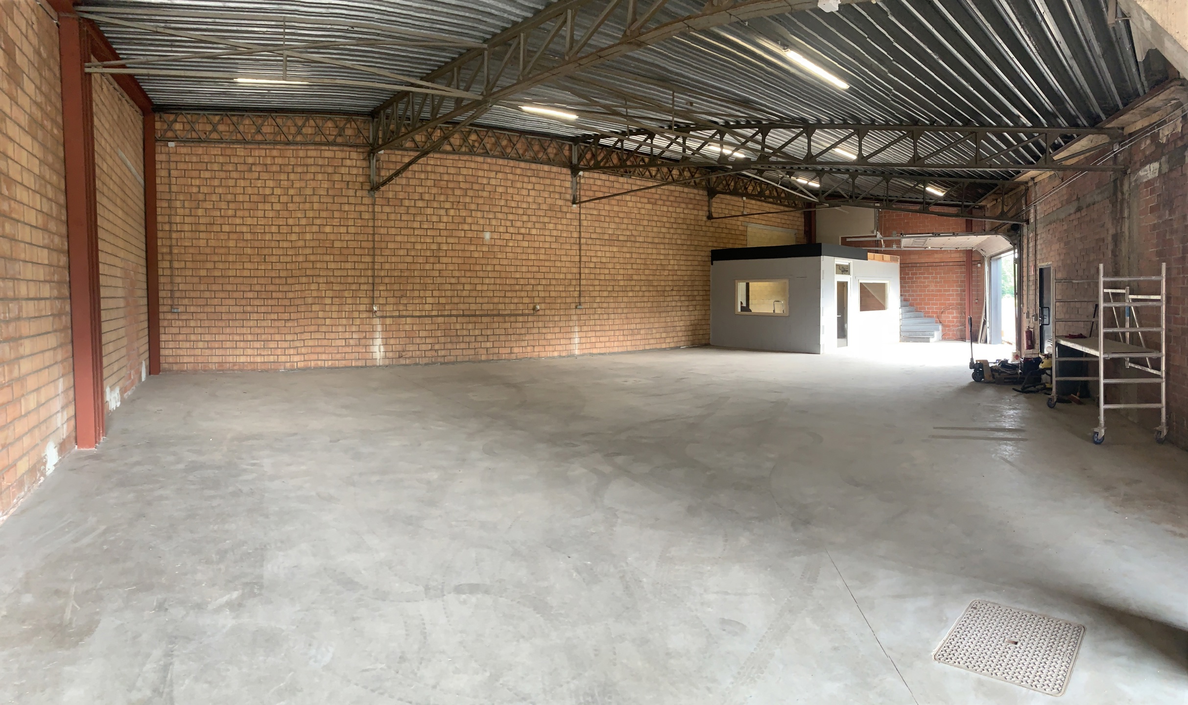 Uitstekend gelegen bedrijfspand in Ravels - foto 5