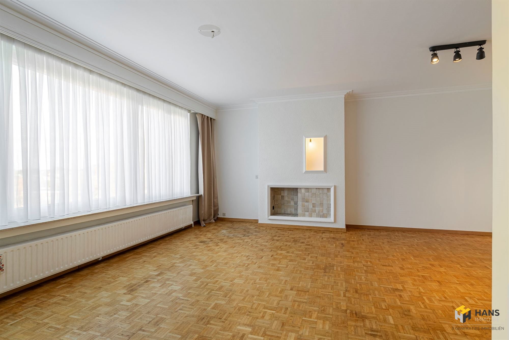 Apartment for sale in Wilrijk with 1 bedroom - photo 2