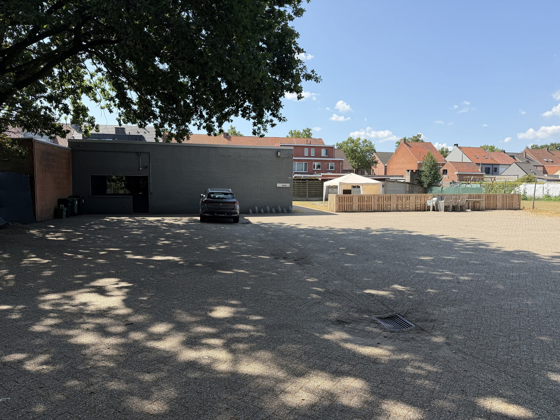 Ruime handelszaak ca 462m² met min 20 parkeerplaatsen - foto 5