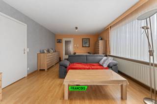 Vlakbij het centrum van Roeselare bij diverse invalswegen, handelszaken, winkels en het station van Roeselare vinden we dit prachtige...