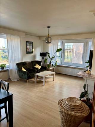 Ben je op zoek naar een 2-slaapkamerappartement met open zicht, gelegen op een toplocatie in Gent? Ontdek dit lichtrijke hoekappartement aan...