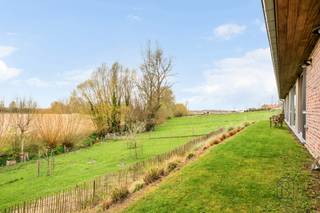 Te koop: unieke eigendom met B&B en privéwoning op topligging in MaterOp een uitzonderlijk rustige en groene ligging in Mater bevindt zich deze...