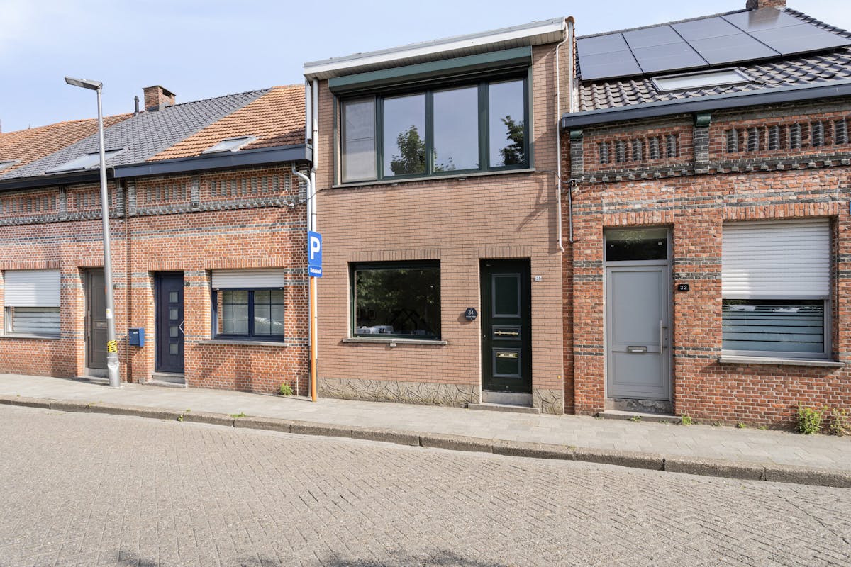 Toffe hedendaags gerenoveerde woning te koop in Turnhout! - foto 2